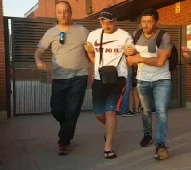 Dos primos, detenidos por el crimen de la calle Barcelona, desatado «tras una discusión por una chica»