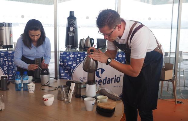 Javier Martín impone su ley en el Campeonato AeroPress de Cantabria