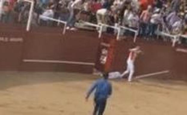 Fallece el encargado de los toriles de la plaza de Benavente tras ser corneado en el cuello por un astado