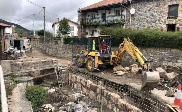 Santiurde de Reinosa acomete varias obras de mejora en el municipio