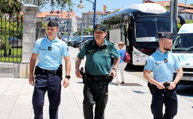 Guardias civiles y gendarmes franceses patrullarán juntos en Laredo y Castro Urdiales