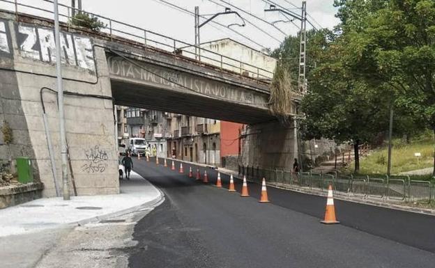 Los vecinos de Campogiro tendrán una acera más ancha