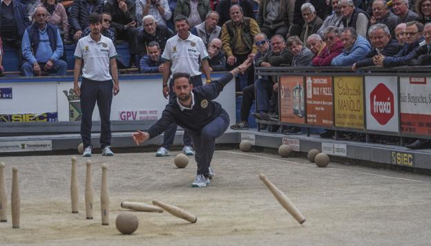 Pepín Alonso gana en Los Corrales