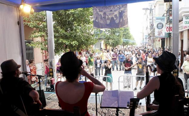 Fiesta del verano en la calle del Sol