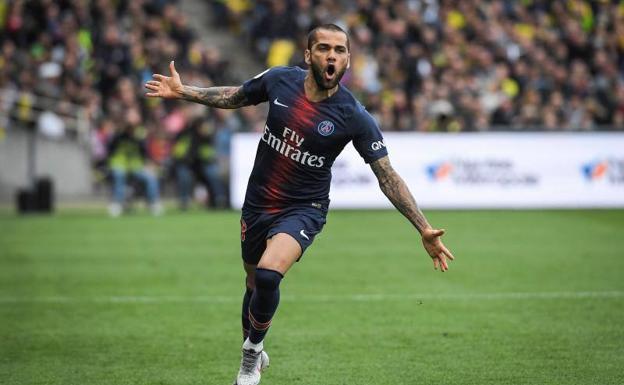 Dani Alves se marcha del PSG