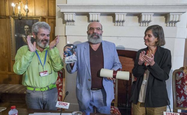 Paco Delgado dedica el Premio de la UIMP a quienes están «detrás de las cámaras»