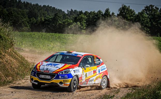 Llarena y Fernández salen ilesos tras sufrir un fuerte accidente en el Rally de Polonia