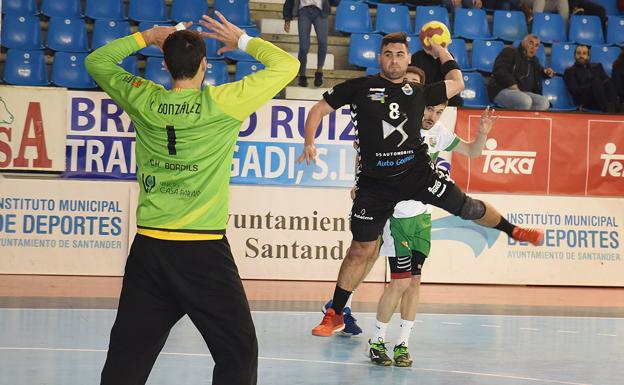 El santanderino Álex Blázquez Barco regresa al Blendio tras un año sin jugar