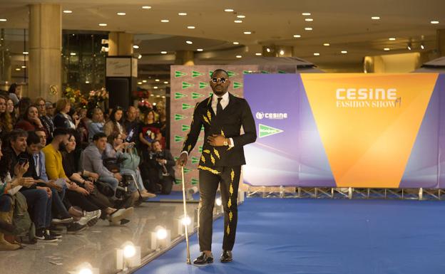 Desfile de jóvenes diseñadores cántabros, este miércoles en el Casino