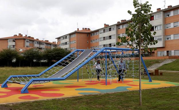 Inaugurada la ampliación del parque de Ganzo, un espacio de ocio «intergeneracional»