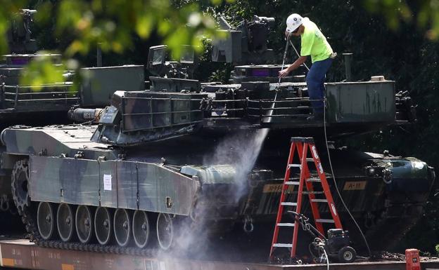 Trump convierte el 4 de julio en un desfile militar al que seguirán redadas masivas de inmigrantes