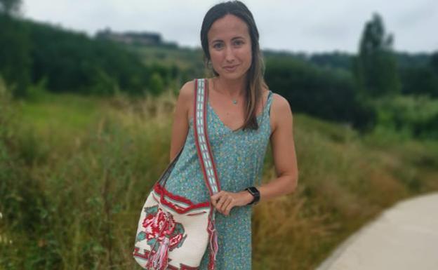 Los bolsos de crochet de las famosas, tejidos desde la playa de San Vicente de la Barquera