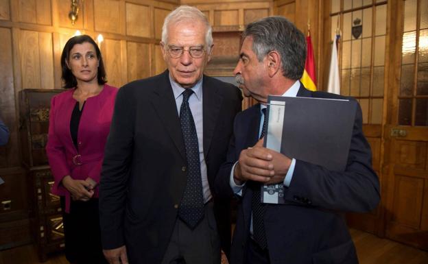 Revilla considera un «gran logro» el nombramiento de Borrell como jefe de la diplomacia europea