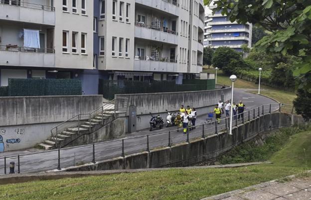 En libertad la mujer del herido por arma blanca en su domicilio de Castro