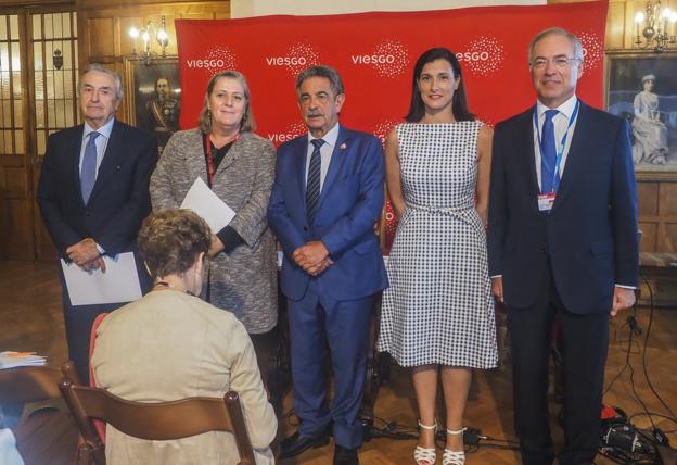 Competencia tiende la mano para fijar los pagos por la distribución eléctrica