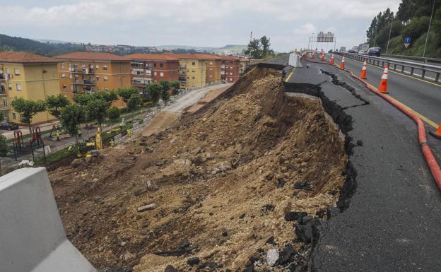 «Esto se veía venir, con todo ese montón de tierra al aire»