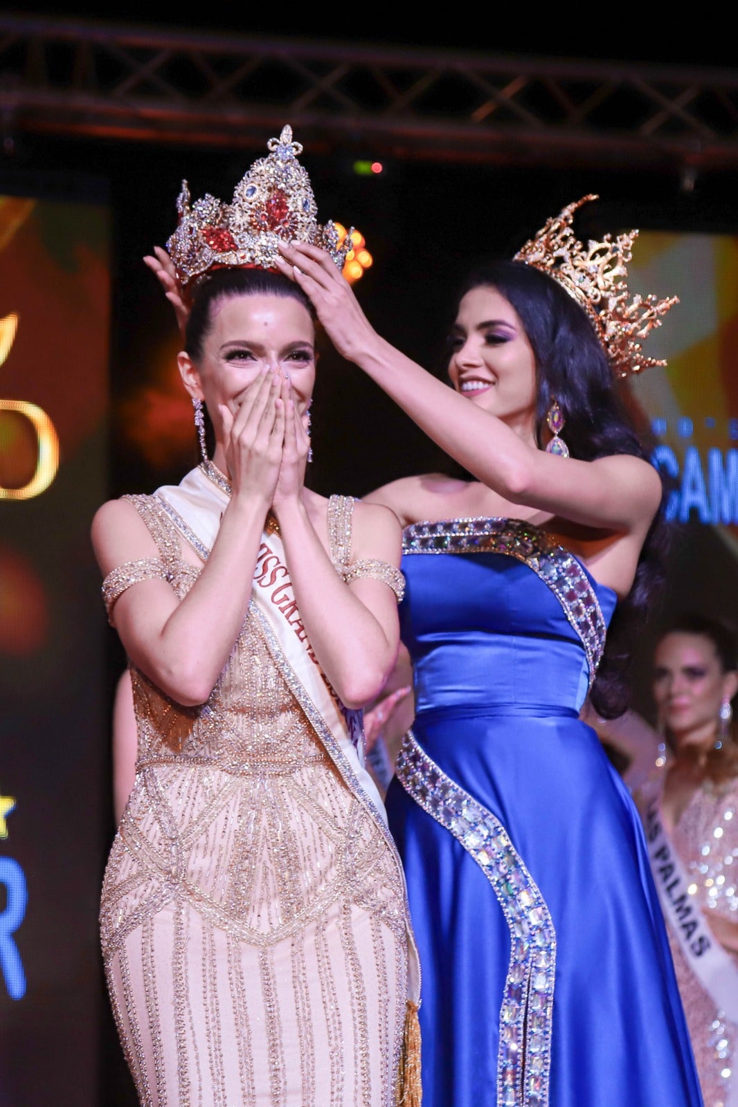 La santoñesa Ainara de Santamaría cumple el sueño de coronarse Miss Grand España