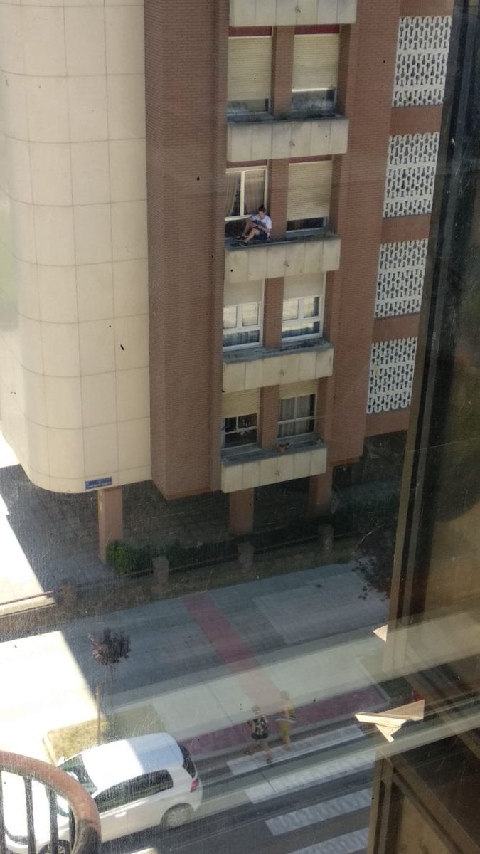 «Puede ser que esté cómodo, pero no es el lugar apropiado para ponerse»