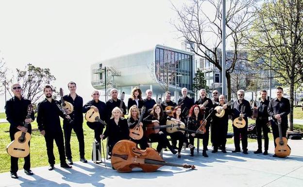 La Agrupación Musical Albéniz celebra su 50 aniversario con un disco