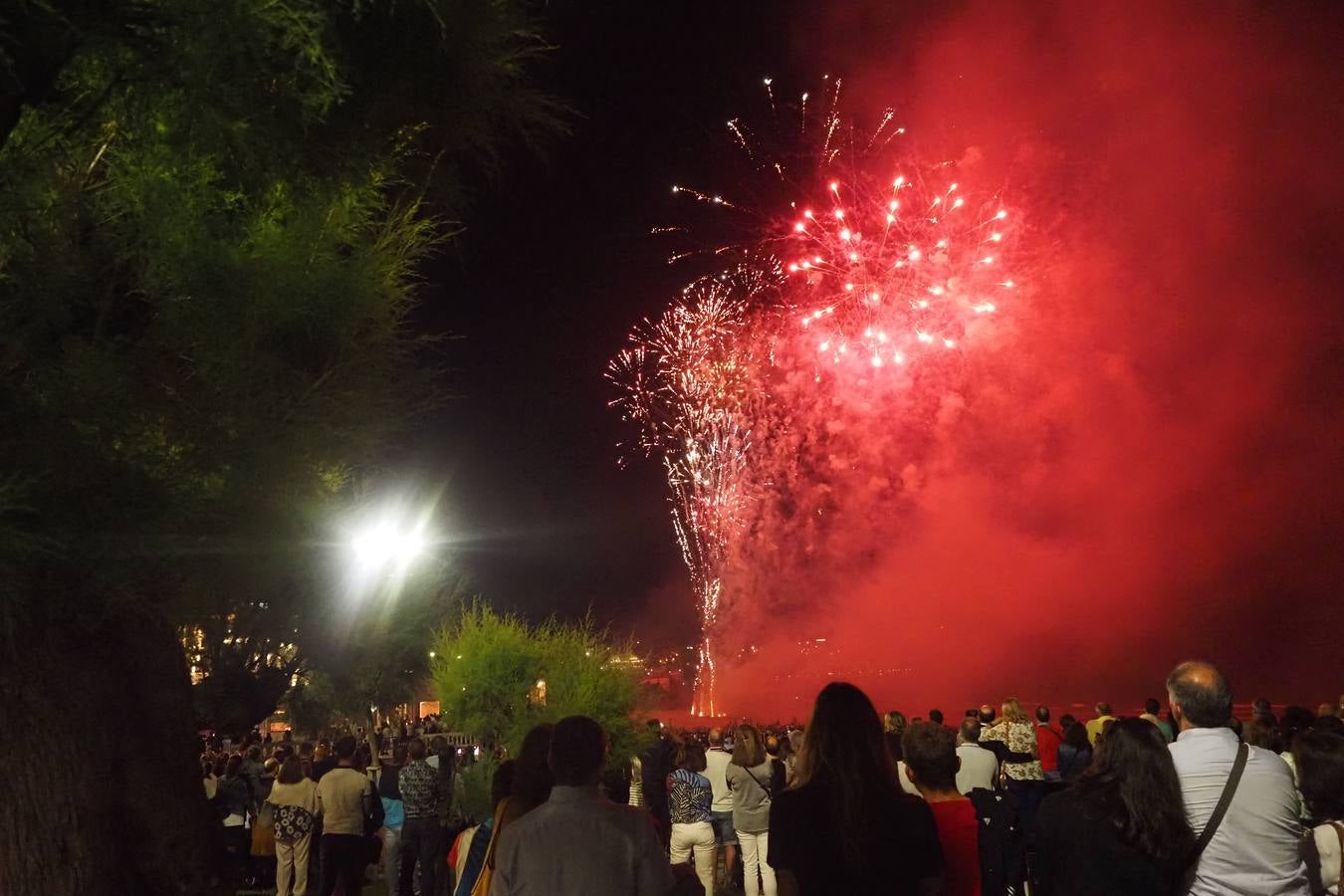 Así se vieron los fuegos artificiales en El Sardinero