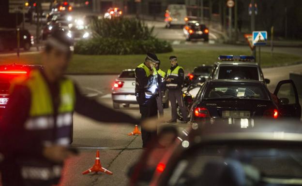 Policías y taxistas se concentrarán el viernes en la plaza del Ayuntamiento