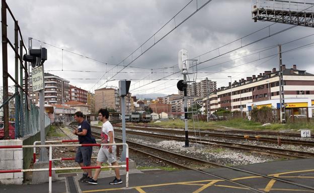 El estudio informativo para las obras del soterramiento de las vías de Torrelavega estará acabado en agosto