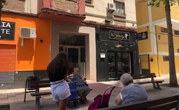 Una mujer es detenida en Málaga por matar a golpes a su padre mientras dormía