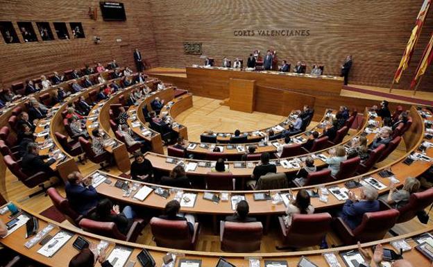 La Fiscalía de Valencia no ve delito en la petición de Vox sobre subvenciones a colectivos LGTBI