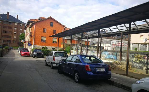 El Astillero abre expediente por el incumplimiento del contrato de obras del barrio La Casona