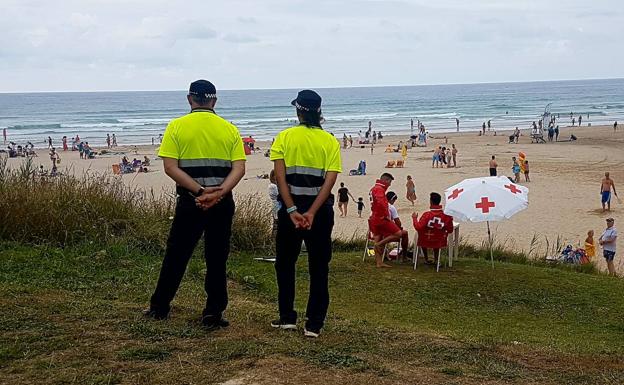 Muere ahogado un hombre de 51 años en la playa de Merón, en San Vicente