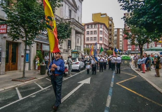 Delegación estudia sancionar una marcha que desfiló con símbolos franquistas por Santander