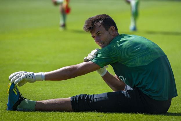 Iván Crespo sufre fractura del peroné y estará de baja alrededor de tres meses