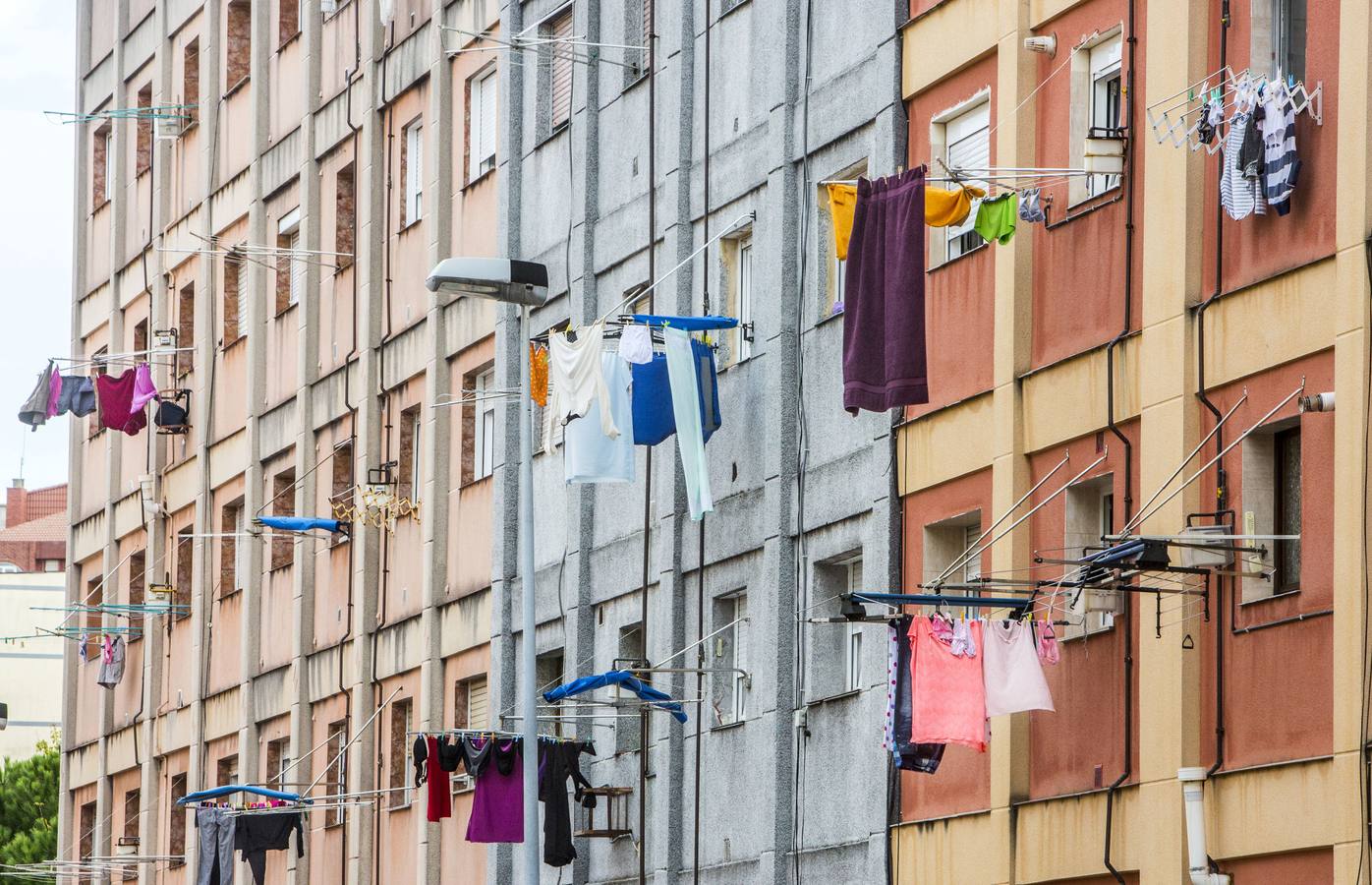 La Oficina de emergencia habitacional consigue un piso para las dos mujeres a punto de ser desahuciadas