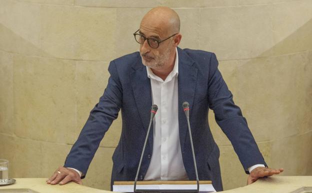 Álvarez: «El problema del calendario escolar sigue en punto muerto sin que el PRC deje clara su postura al respecto»