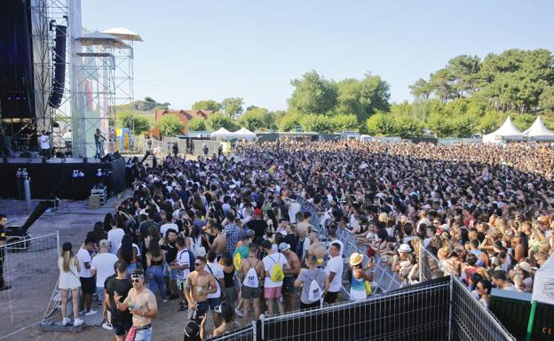 Avalancha de reggaeton en la Campa