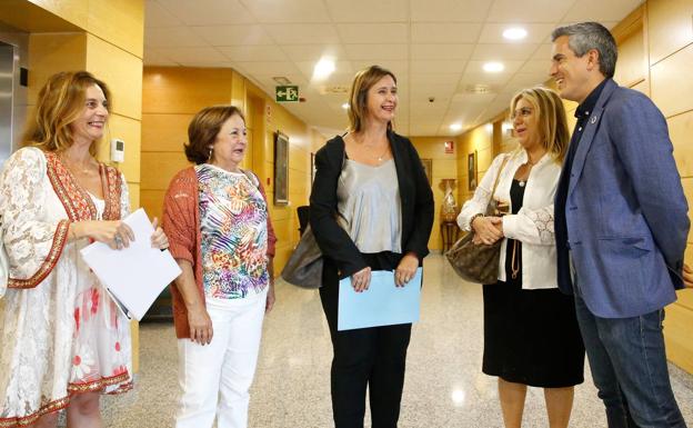 Zuloaga no ve un cambio de parecer del Ministerio sobre los espigones de La Magdalena