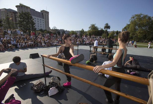 El Ballet Nacional Sodre sale a la calle