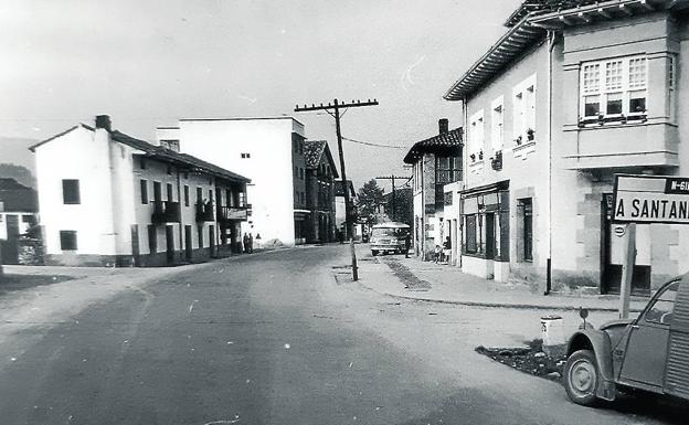 La señalización del casco urbano de Los Corrales cumple medio siglo