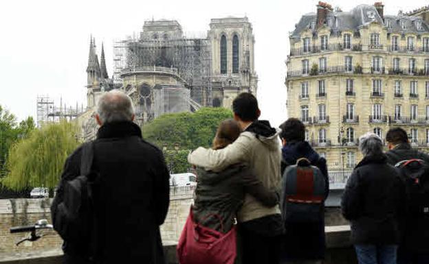 Piden parar las obras de reconstrucción de Notre-Dame por los altos niveles de plomo