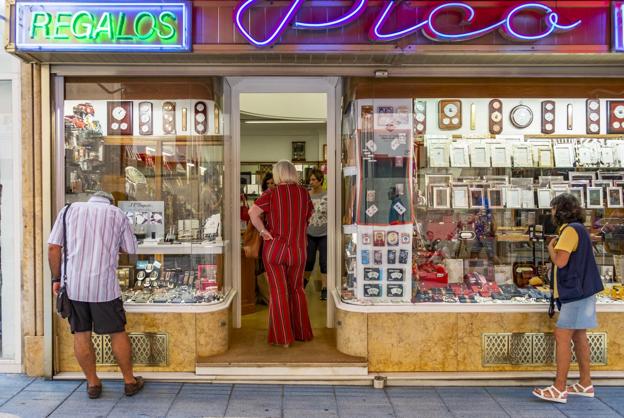 El pequeño comercio de Cantabria pide auxilio