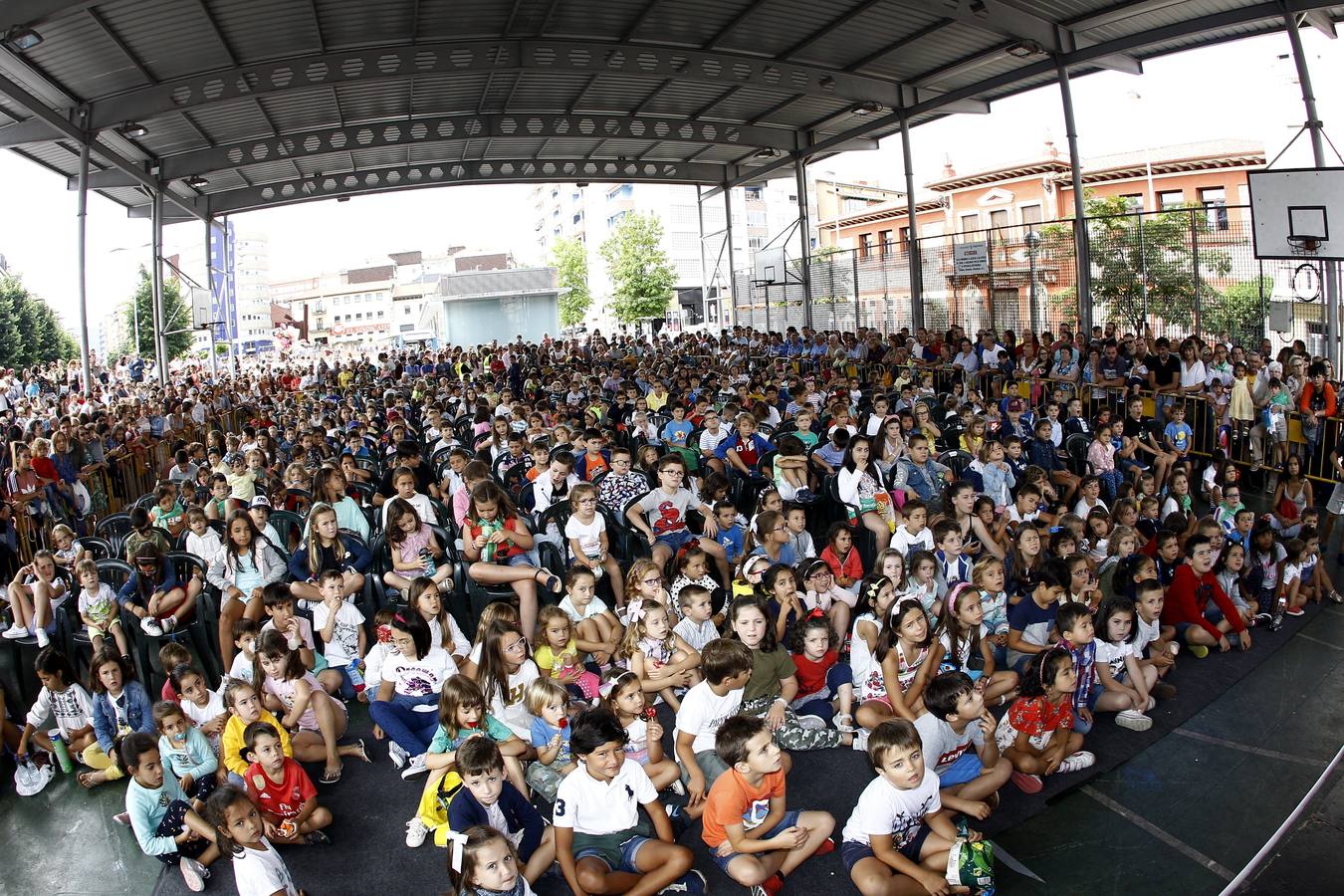 Gorgorito llena la Plaza de la Llama