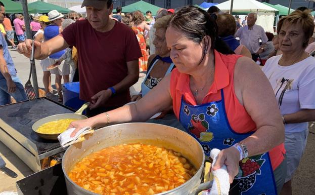 'Prates' cocina la mejor marmita pejina