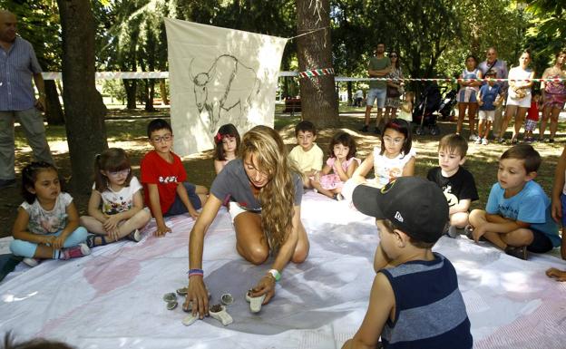 Lecciones de prehistoria en el parque