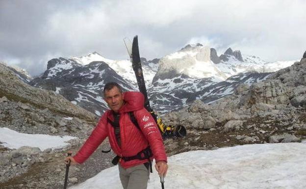 Érik Pérez, el guía de montaña en activo más antiguo de los Picos de Europa