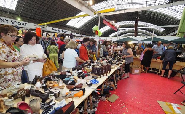 La Feria del Stock de Torrelavega reúne desde este viernes a más de 100 comercios