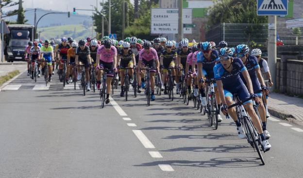 Suárez impone su velocidad en Colindres