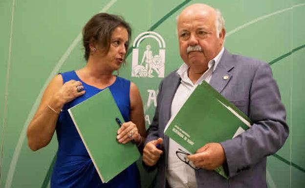 La Junta de Andalucía admite que decretó tarde la alerta sanitaria por listeriosis