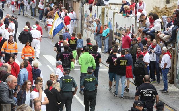 Un helicóptero y diversas unidades de la Guardia Civil apoyarán el dispositivo especial de las fiestas de Ampuero