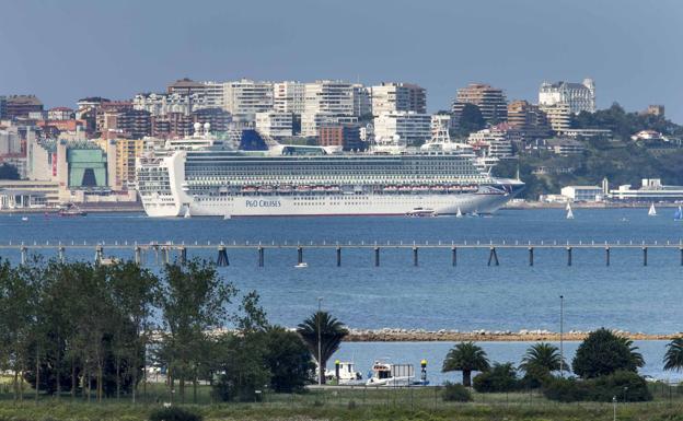 El gigante 'Ventura' vuelve a Santander