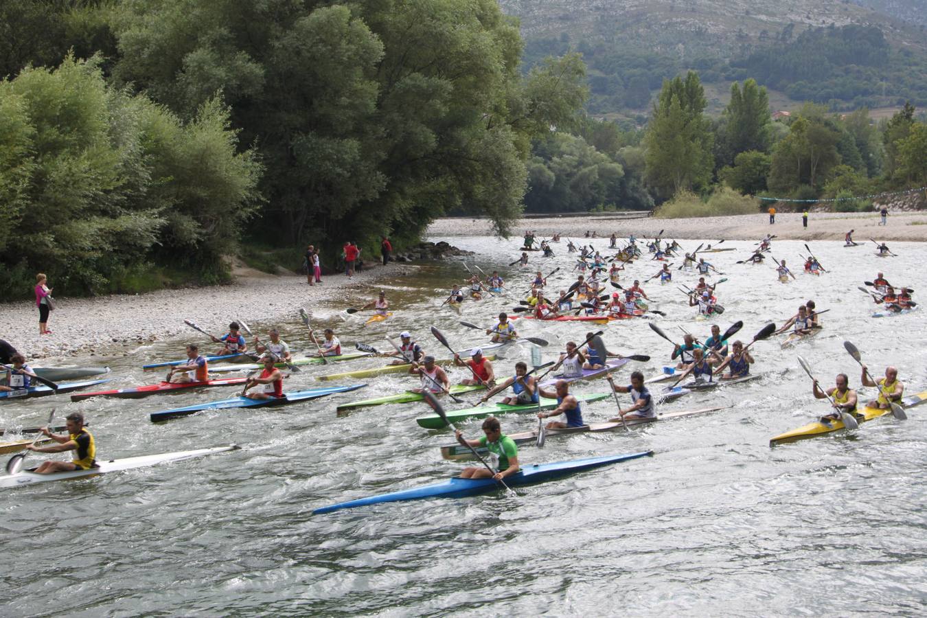 El Descenso del Deva, en Cantabria, iguala los premios en las categorías masculina y femenina